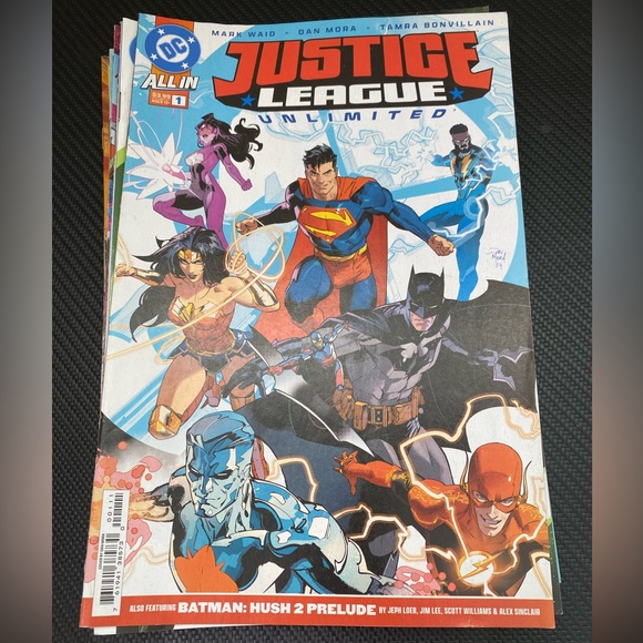 Comic Book Bundle - Picture 4 of 7